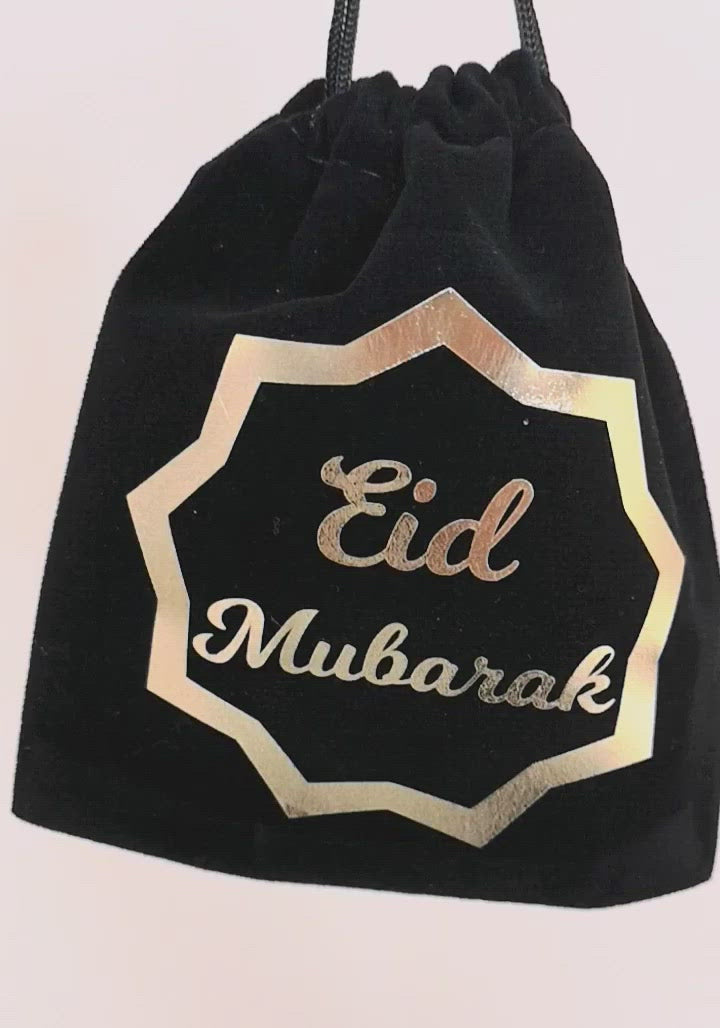 eid gift bags, eid gift pouches, eid favour bags, eid favour pouches, eid balck velvet pouches. 